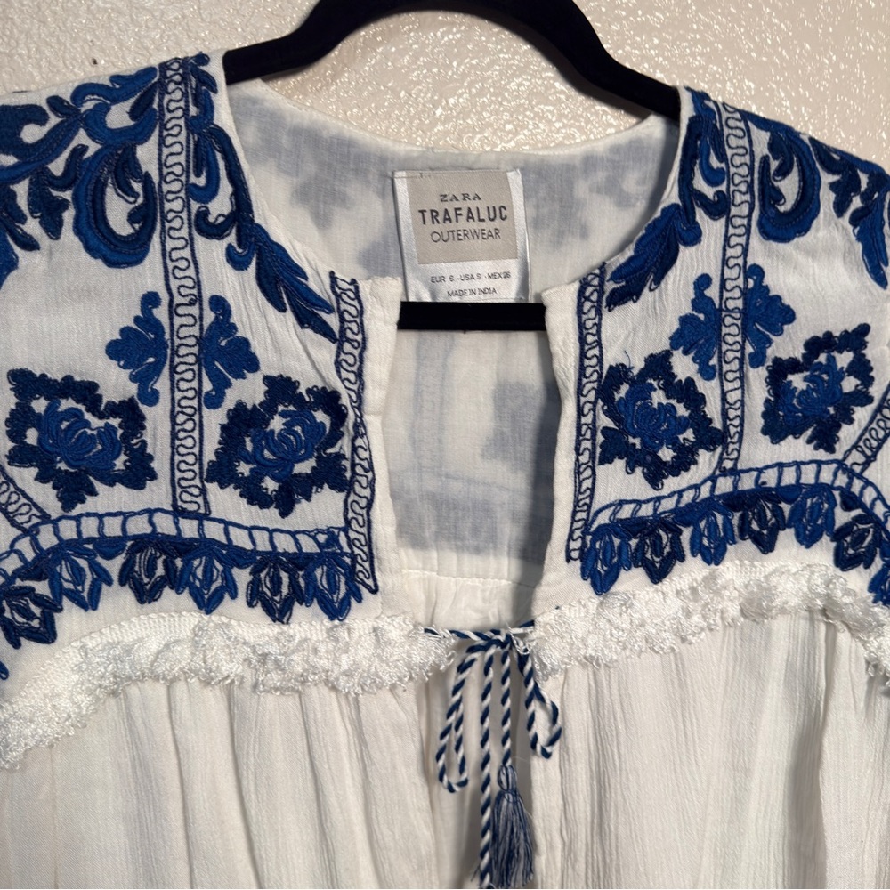 Zara Blue and Cream Boho Embroidered Blouse Jacket Size Small - Picture 4 of 15